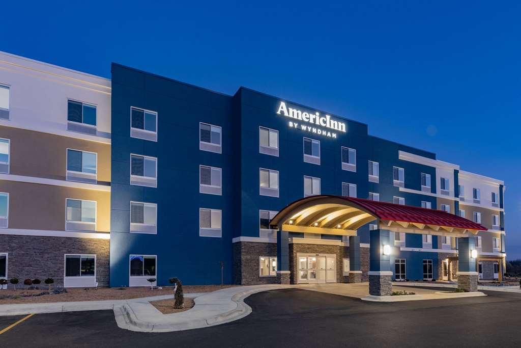 Americinn By Wyndham إنترناشونال فولز المظهر الخارجي الصورة